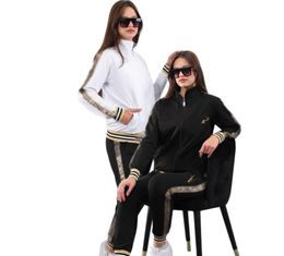 Designer Women Tracksuits Jackets and trousers Two Piece Pants Tracksuit Women Casual Print Hoodies and Sweatpants Sets Casual Outfits
