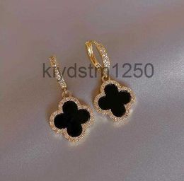 Stud Designer Earrings Four-leaf Clover Earring for Women Senior Classic Small Fragrant Wind New Ear Ring 18k Gold Light Luxury Flash Mens Earloop H554