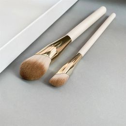 Liquid Touch Foundation Concealer Makeup Brush - Unique Fingertip Shape Soft Mane Perfect Sculpture Highlight Cosmetic Tool 230117