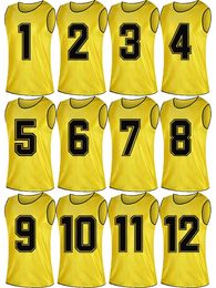 12 PCS Numbered Soccer Practise Jerseys Scrimmage Vests Sports Pinnies Football Team Training Bibs For Adlut Children Kids 240116