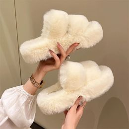 Winter Fluffy Slippers Women House Home Fur Slippers For Women Flat Platform Cozy Fuzzy Indoor Shoes Korean Slides 240116