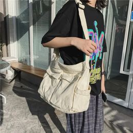 2023 Literary Package Large Capacity Canvas Shoulder Bags Solid Soft Denim Leisure or Travel Bag for Women Fashion Fatchels 240117