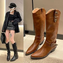 Vintage Leather Boots Women Belt Buckle Pointed Platform Western Cowboy Boots Autumn Winter Deep Vmouth High Tube Casual Boots 240116