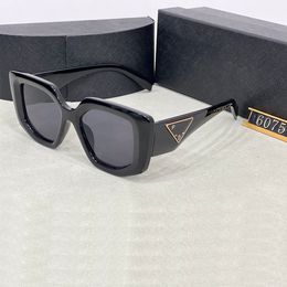 Brand Sunglasses high quality designer sunglasses luxury sunglasses for women manifold Oval letter design Beach Wear vintage Man sunglasses gift box 5 Colour