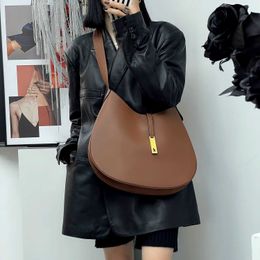 Pol Zheng Xiujing's Same Style Song Bag, Large Capacity Genuine Leather Underarm Shoulder Bag, Unique Design, Cowhide Tote Bag