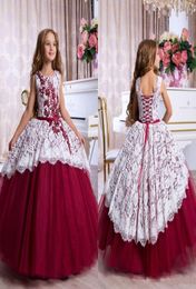 2019 New Arrival Puffy Flower Girl Dresses For Weddings Burgundy White Lace Appliques Beaded Tiered Girls Pageant Dress Kids Commu5716322