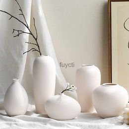 Vases Modern Simple Style White Ceramic Vase Living Room Decoration Home Pottery and Porcelain for Flowers Vases Desktop Figurine YQ240117