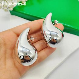 HUANZHI Metal Huge Size 4CM Droplet Water Drop Earrings for Women Girls Exaggerated Fashion INS Oversized y Jewelry 240116