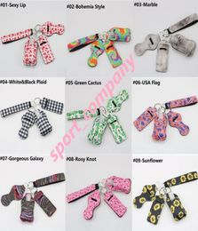 Fashion Keychains 5pcsSet Self Defence Set with Keychain Hand Sanitizer Case Lipstick Holder Wristband Keyrings Selfdefense Keyr2952837