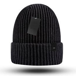 2024 Fashion luxury beanie designer men and women's knitted hat autumn wool hat letter jacquard unisex cashmere letter casual skull outdoor hat NM05