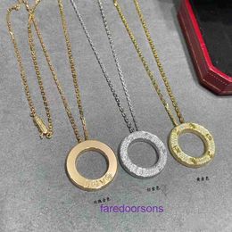 High quality Exquisite Carter jewellery Designer Necklace Edition V Gold Card Family Round Cake Womens Classic LOVE Series Collar Chain with With Original Box