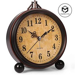 Vintage Hangable Battery Alarm Clock Metal Night Light Super Silent Table Desk Quartz Clock Time For Bedroom Bedside Desk Shelf 240116