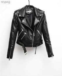 Women's Leather Faux Leather 2023 New Fashion Women Autunm Winter Black Faux Leather Jackets Lady Bomber Motorcycle Cool Outerwear Coat with Belt Hot Sale YQ240116