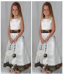 White With Camo Flower Girls Dresses For Country Wedding Cap Sleeve Jewel Little Girls Party Dress For Special Occasion Dress Gown5370295