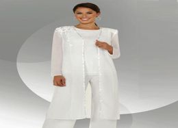 White Chiffon Long Sleeves Mother of the Bride Pant Suits With Long Blouse Sequins Beaded Mother of Groom Dress52429864981500