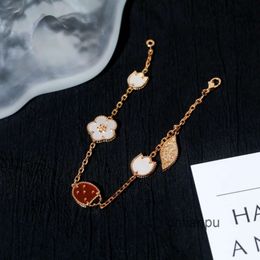 Designer Charm Bracelets Van Four Leaf Clover Cleef Bracelet Sier Rose Gold Ladybug Lucky Spring Women Men Jewellery Access