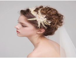 Fashion Bridal Headdress Gold Hair Crowns Feather Pearls Hair Bands Elegant Wedding Headpieces Bridal Accessories New60642139766785