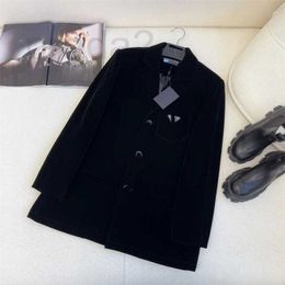 Women's Jackets Designer 24 Early Spring New Trendy Black Series with Button Triangle Design Velvet Suit Coat 41IV