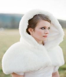 2017 Winter Faux Fur Cloaks Hooded Wedding Wraps White Short Sleeve Fur Bridal Shrugs Boleros Jackets2410666