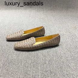 BotteggaVenets Shoes Men Casual Woven Cowhide Genuine leather woven single for women with summer leather and soft one footqwq