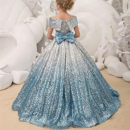 Cute 2021 Flower Girl Dresses Off Shoulder Ball Gown Lace Appliques Tiered Skirts Girls Pageant Dress A Line Kids Sequined Birthda314v