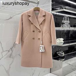 Designer Maxmaras Cashmere Coat Womens Wool Coats 2024 Autumnwinter Star Style High End 101801 Smoke Pink Fashion Slim Fit Thickened Long Outwear