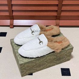 Designer Slippers Women Princetown Loafers Comfort Warm Wool Slippers Classic Metal Buckle Embroidery Flat Sandals Men Leather Half Slipper Pattern Slides 1.9 11