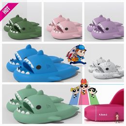 Designer brand outdoor sandals men's women's rainbow slippers CHEDOIR soft sole beach casual black shark sandals