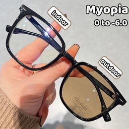 Sunglasses 2024 Professional Women Men Eyeglasses Diopter Fashion Color-changing Myopia Glasses Square Frame Pochromic Nearsighted