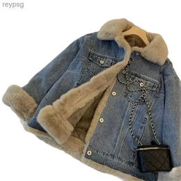 Women's Leather Faux Leather Lamb Wool Denim Jacket Women's Plus Velvet Thick Furry Casual Padded Loose Winter Cowgirls Coat Warm Outerwear Thick Tops YQ240116