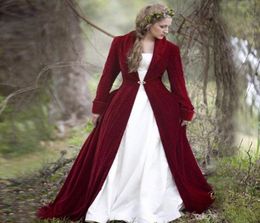 2019 Hooded Bridal Capes Burgundy Velvet Long Sleeves Wedding Cloaks Elegant Custom Made New Wedding Bridal Wraps6832779