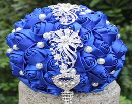 Royal Wedding Bridal Bouquet Bridal Simulation Flower Sweet 15 Quinceanera Bouquet Artificial Flower Pearls Crystal Holding Flower5777643