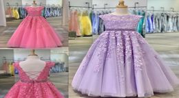 Cap Sleeve Pageant Gowns for Little Girls 2020 Ballgown Style with Tulle Skirt Lace Floral Appliques LaceUp Back Long Kids Prom P3839016