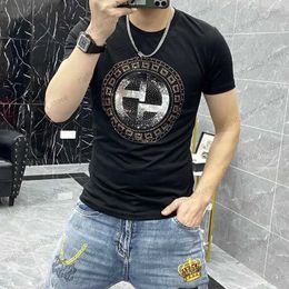 Men's T-Shirts Trend Brand New Fashion Men's T-shirt Light Luxury Diamond Sequin Design Male Tee Short Sleeve Top Summer T240117