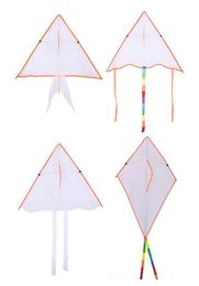 500 Pcs Whole Mix 4 Style Shape DIY Painting writing graffit Colourful Flying Foldable Outdoor Beach Kite Children Kids Sport F6394986