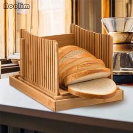 Nordic Foldable BambooPlastic Bread Slicer Wood Cutter Toast Loaf Cutting Guide Slicing Maker Kitchen DIY Baking Pastry Tools 240116