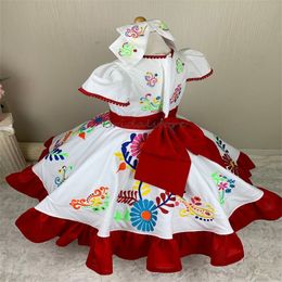 Princess Charro Mexicanes Flower Girls Dresses 2024 O Neck Short Sleeve Embroidery Kids Pageant Wedding Dress Caramuza Toddler Dress With Red Sash Bow A Line Prom