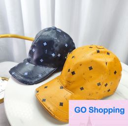 Classic Fashion Leather Hats Designer Caps All Season Hat for Woman Man