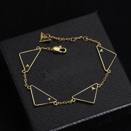 18k Gold Love Bangle Designer Bracelet Luxury Girl triangle Bracelet Classic Brand Jewelry Couple Gift Fashion Accessories