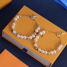 Brand Pearl Chain bracelet Noble Women Luxury Charm Bracelets Classic Letter Jewellery Elegant Ladies Best Gift