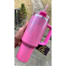 Valentins Day Camelia Gradient Pink Parade Tumbler Destingulazione dello stesso logo Bottiglia d'acqua per tazza da 40 once con coperchio manico in acciaio inossidabile e paglia