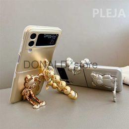 Cell Phone Cases Luxury Plating Silver Cute Bear Stand Phone Case For Samsung Galaxy Z Flip 5 4 3 Z Flip4 Flip5 Flip3 5G Cover with Chain Cases J240118