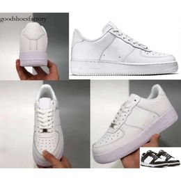 Sneakers for Mens Designer Casual Shoes Running 1 Outdoor Pandas Platform Shoes Classic Triple White Low School Trainers 2024