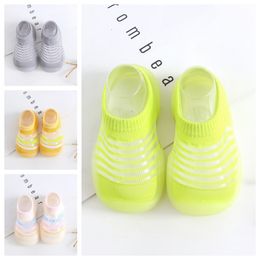 2024 new First Walkers Summer Girl Boys Kids lovely Sandal Baby Shoes 1-4 year old Toddler Slippers Soft sole Bottom children Designer shoes non-slip