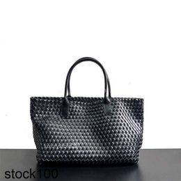 Venetaabottegas Sheepskin Quality Leather Handbags Woven Bag Classic Large Capacity Bags Fashion Women's Cabat Basket Top Tote Totes Lady Handbag Waty