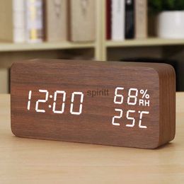 Desk Table Clocks Alarm Clock LED Digital Wooden USB/AAA Powered Table Watch With Temperature And Humidity Snooze Electronic Desktop Clocks YQ240118