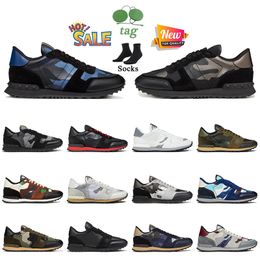 Top Quality Mens Desginer Casual Shoes Valentnois Calfskin Nappa Leather Black White Pastel Grey Military Green Mesh Fabric Camo Sports Trainers Flat Sneakers