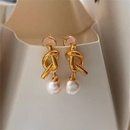 French Vintage Natural Freshwater Baroque Pearl Earrings for Women's Light Luxury High Grade Unique Charm Jewelry Trend