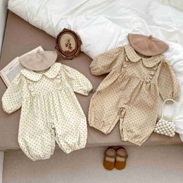 Rompers Pullover 2023 Autumn New Baby Girl Long Sleeve Peter Pan Collar Romper Infant Dot Print Corduroy Jumpsuit Loose Toddler Clothes H240508