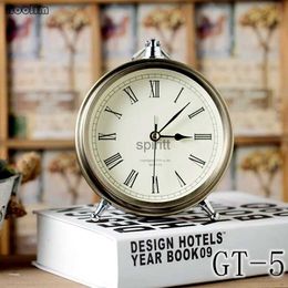 Desk Table Clocks NOOLIM Bronze Metal European Alarm Clock Creative Desktop Decoration Mute Table Clock Roman Word Desktop Retro Small Clock YQ240118